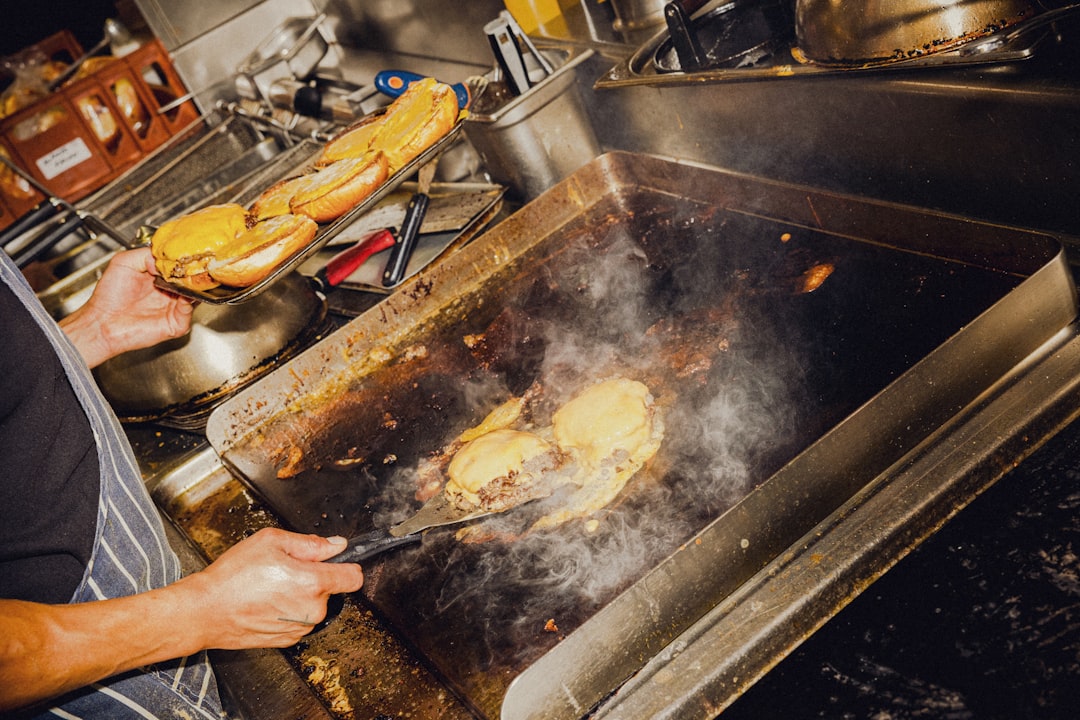 The Smoke Point Factor: Why It Matters More Than Ever (image credits: unsplash)
