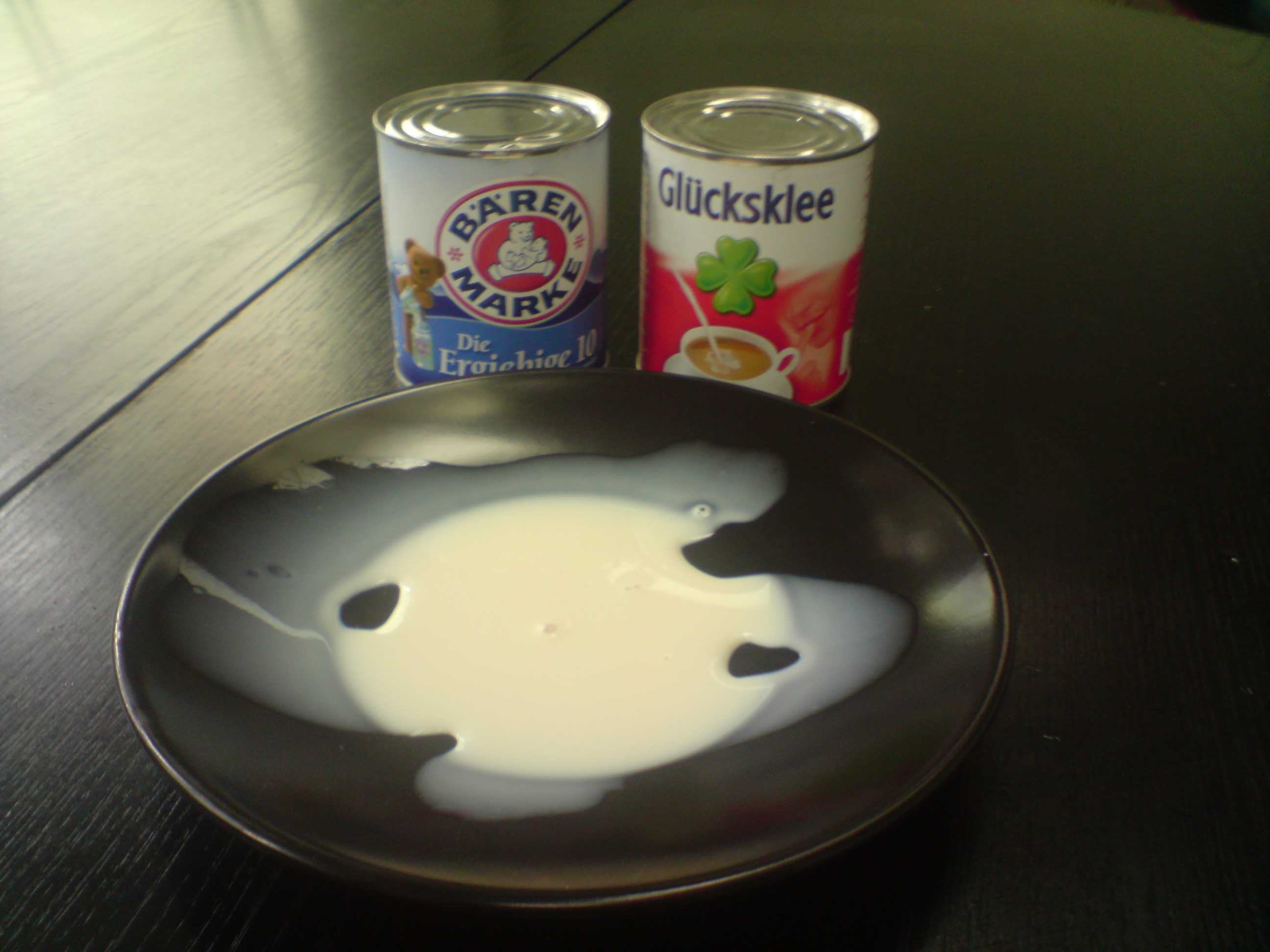 Evaporated Milk: Classic Creaminess for Modern Kitchens (image credits: wikimedia)