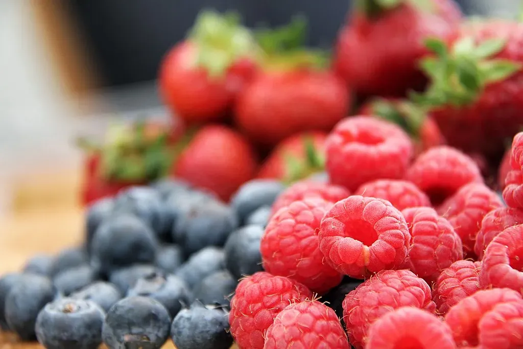 5. Berries (Blueberries, Strawberries, Blackberries) (Image Credits: Flickr)