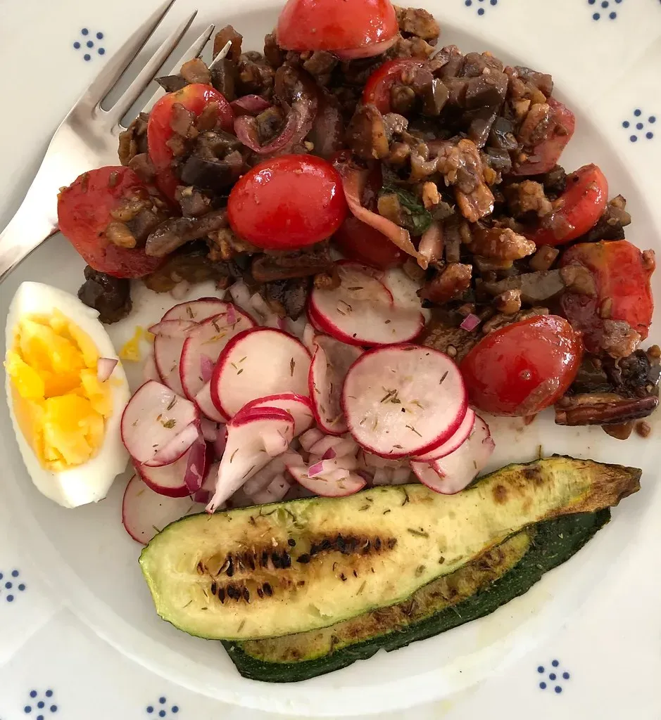 Sustainability and the Whole-Ingredient Advantage (Image Credits: Flickr)