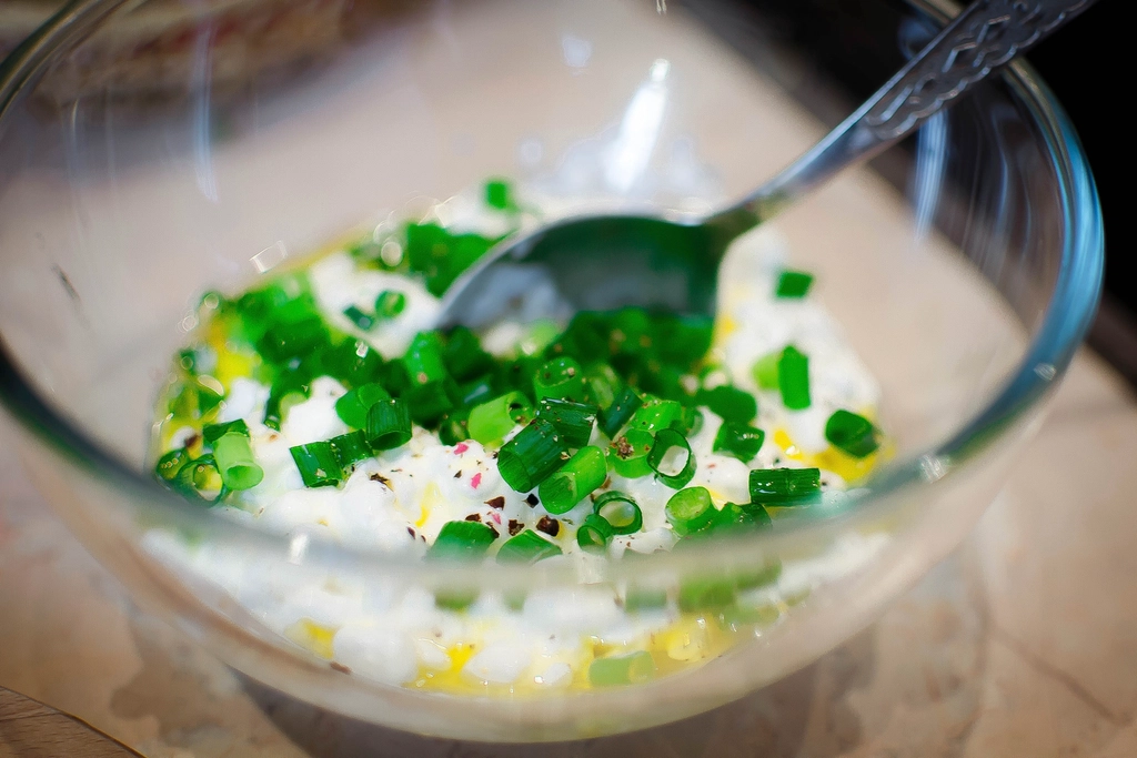 Low-Fat Yogurt: The Hidden Sugars (image credits: rawpixel)