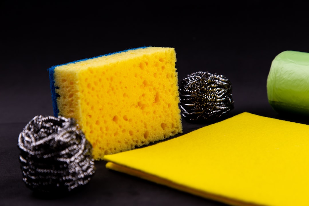 Dishwashing Sponges Release Hidden Microfibers (image credits: unsplash)