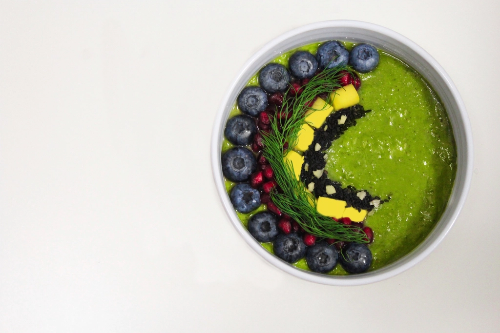 Smoothie Bowls (image credits: rawpixel)