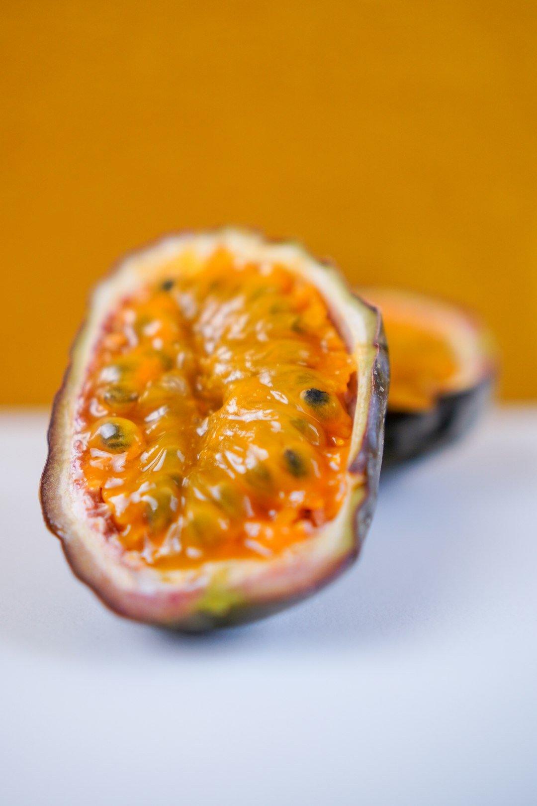 Passion Fruit: The Flavorful Antioxidant (image credits: unsplash)