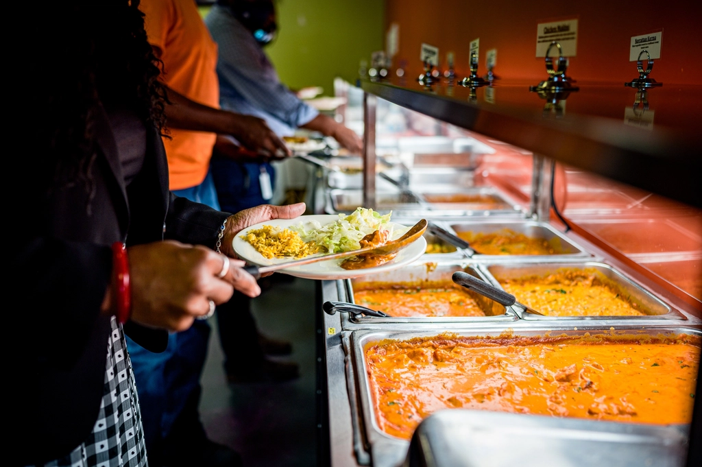 Food Sits Far Longer Than You'd Think (Image Credits: Rawpixel)