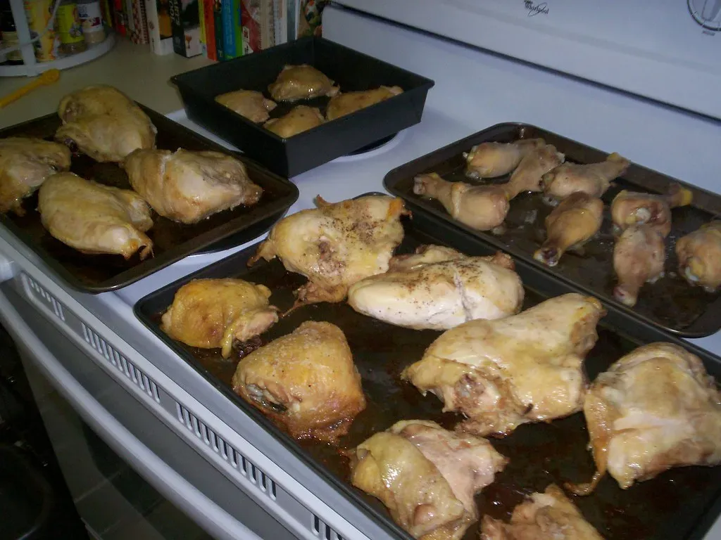 Fresh Chicken in Bulk Packs (Image Credits: Flickr)