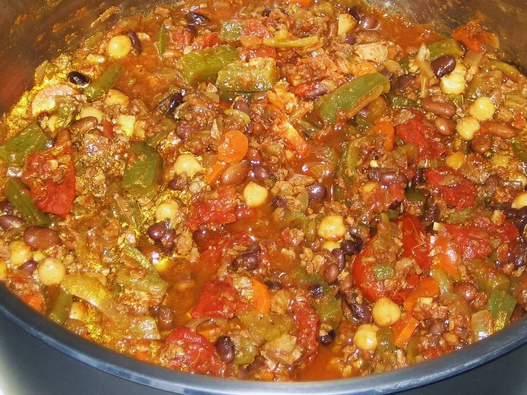 7. Black Bean and Beef Chili (Image Credits: Flickr)