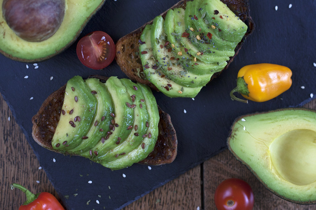 Avocados: The Creamy Gut Supporter (image credits: flickr)