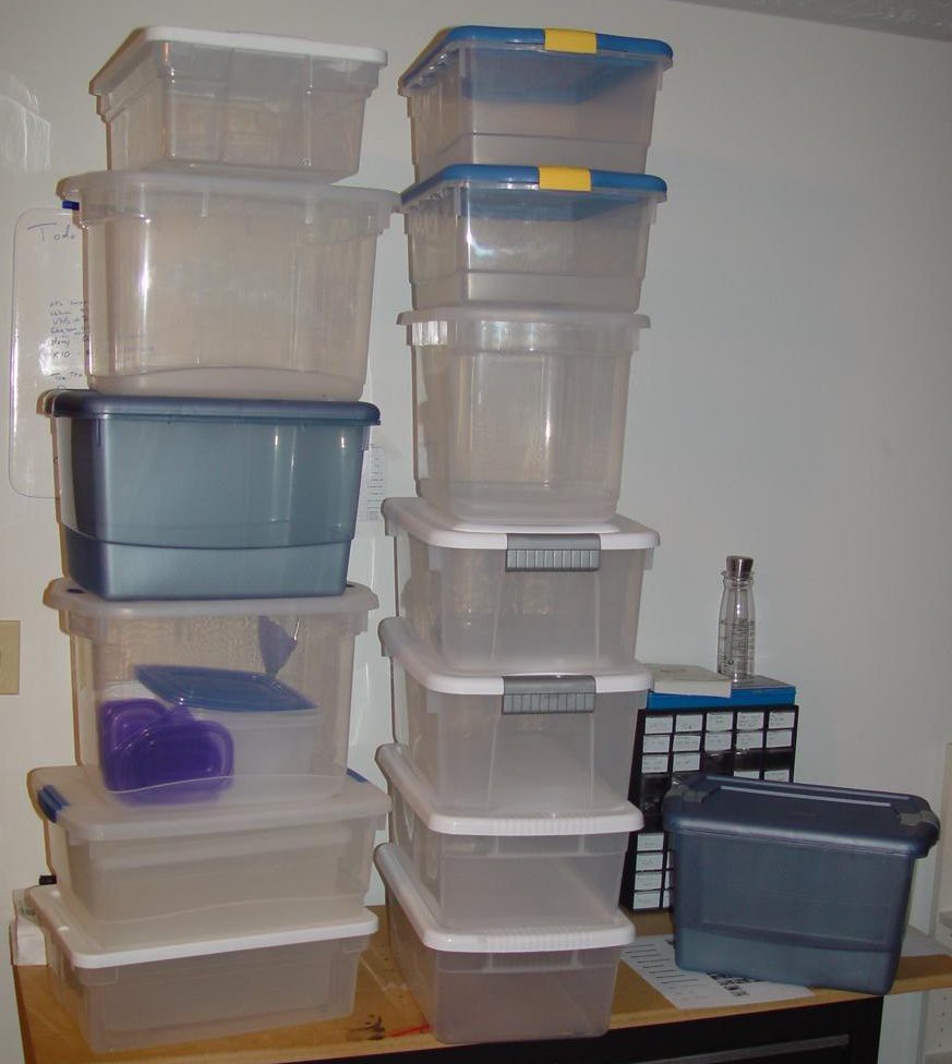 Plastic Food Storage Containers: The BPA Breakdown (image credits: flickr)