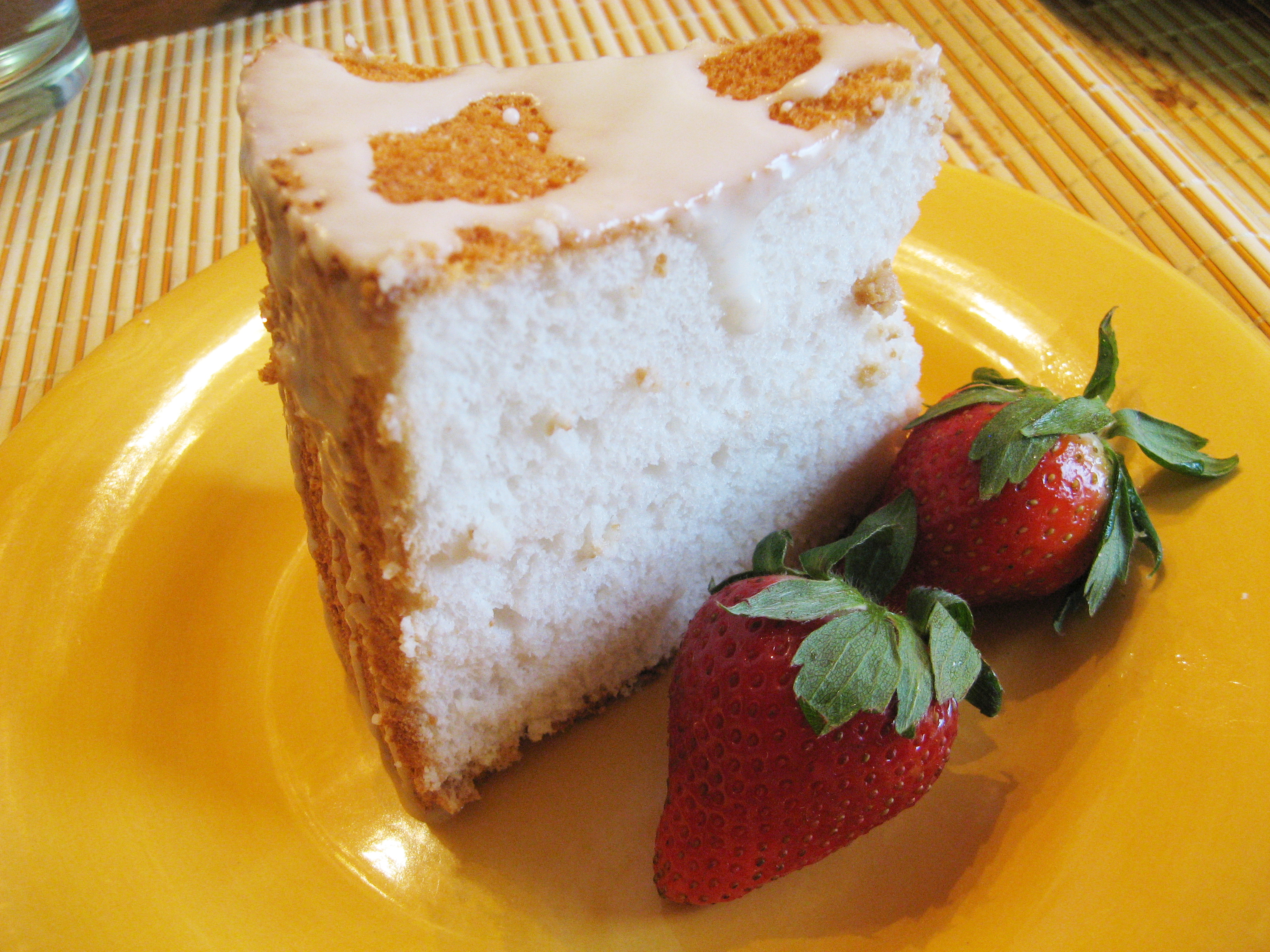 Angel Food Cake: The Pennsylvania Dutch Waste-Not Wonder (image credits: wikimedia)