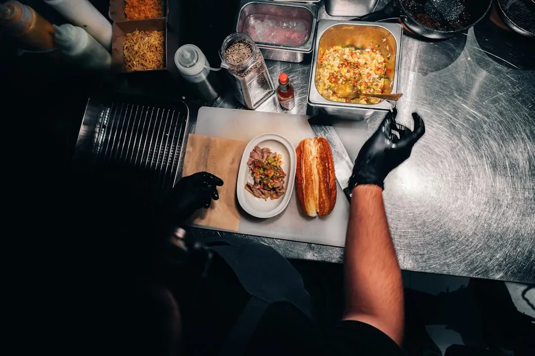 Employee Meal Perks Come With Hidden Rules (Image Credits: Unsplash)