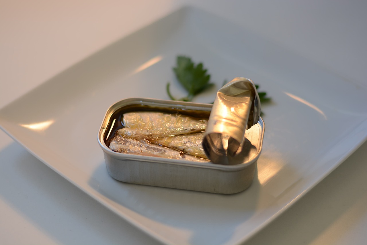 Fish with Bones: A Tasty Calcium Source (image credits: pixabay)