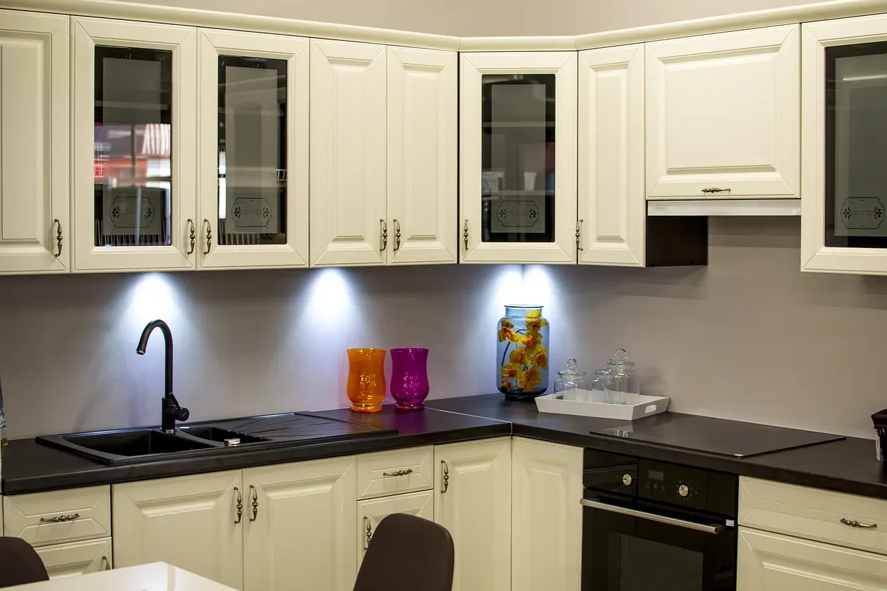 Ergonomics and Physical Comfort While Cooking (Image Credits: Pixabay)