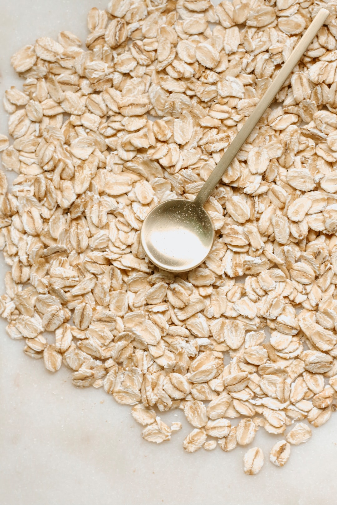 Oats: Everyday Fiber for Steady Gut Support (image credits: unsplash)