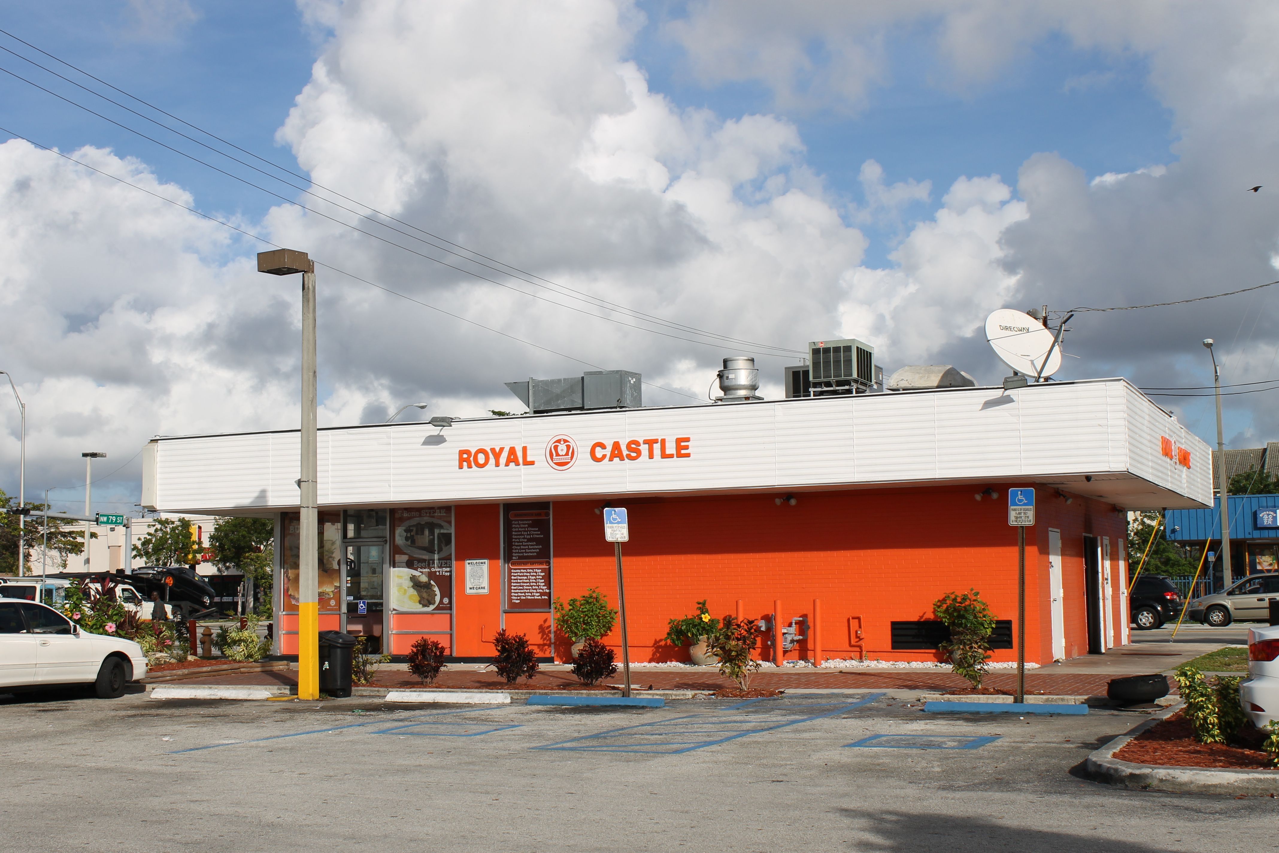 Royal Castle - Florida's Last Slider Stand (Image Credits: Wikimedia)