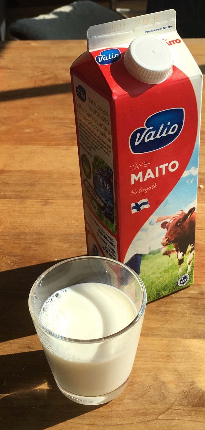 Whole Milk: A Dairy Comeback (image credits: wikimedia)