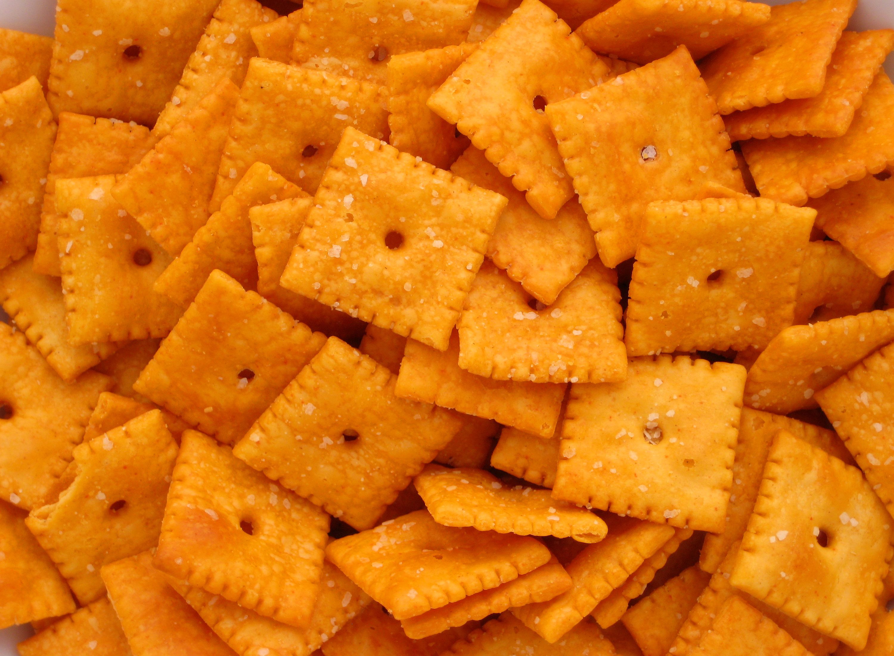 Cheese and Crackers Loaded with Lactose and Gluten (image credits: wikimedia)