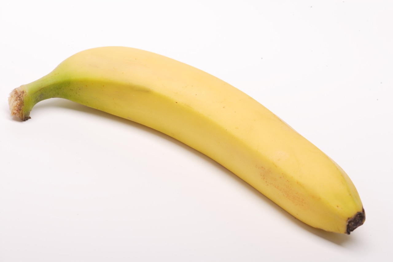 Bananas: The Gentle Digestive Soother (image credits: pixabay)