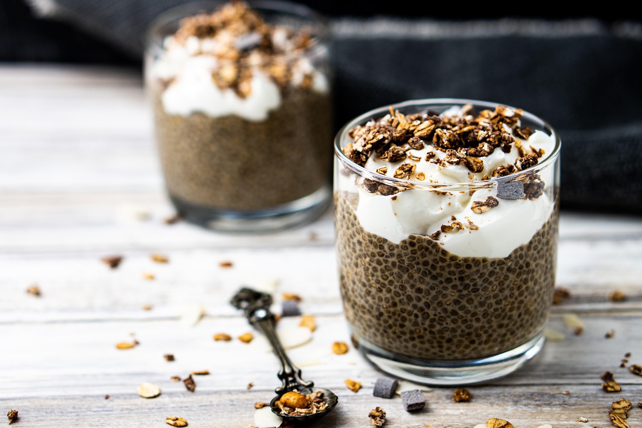 Flaxseeds and Chia Seeds (Image Credits: Pixabay)