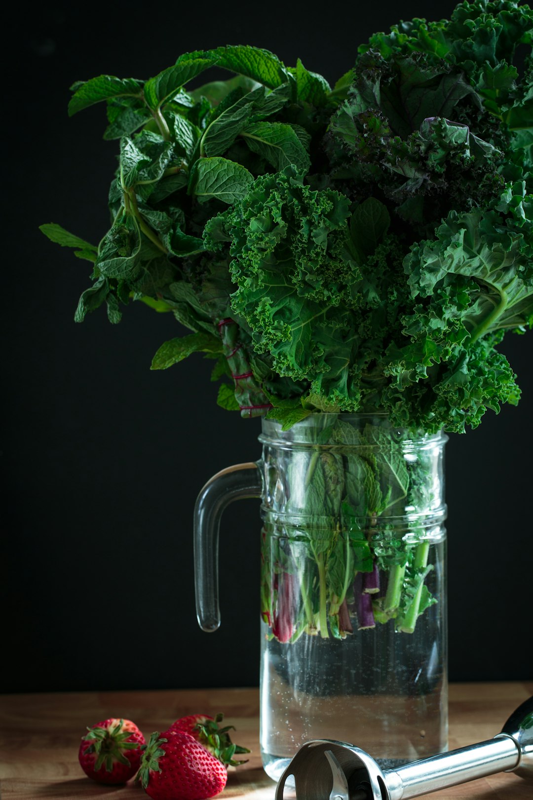 2. Leafy Greens: A Daily Dose of Potassium (image credits: unsplash)
