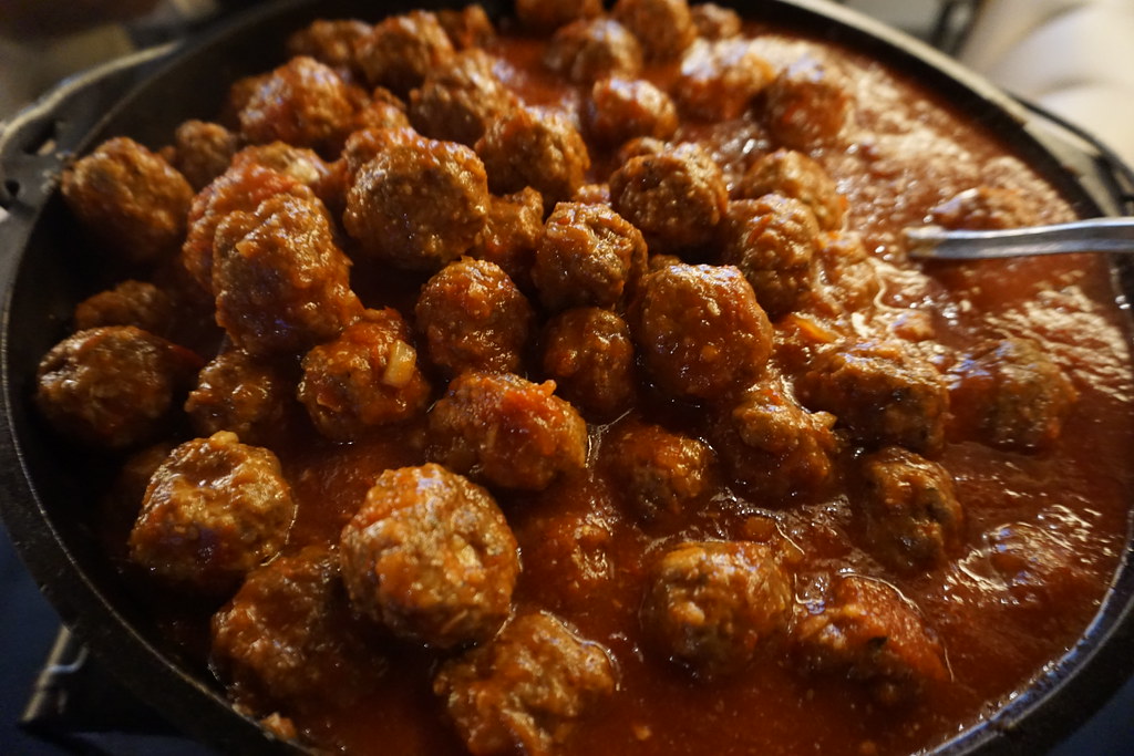 Grape Jelly Meatballs: The Sweet and Savory Sensation (image credits: Gallery Image)