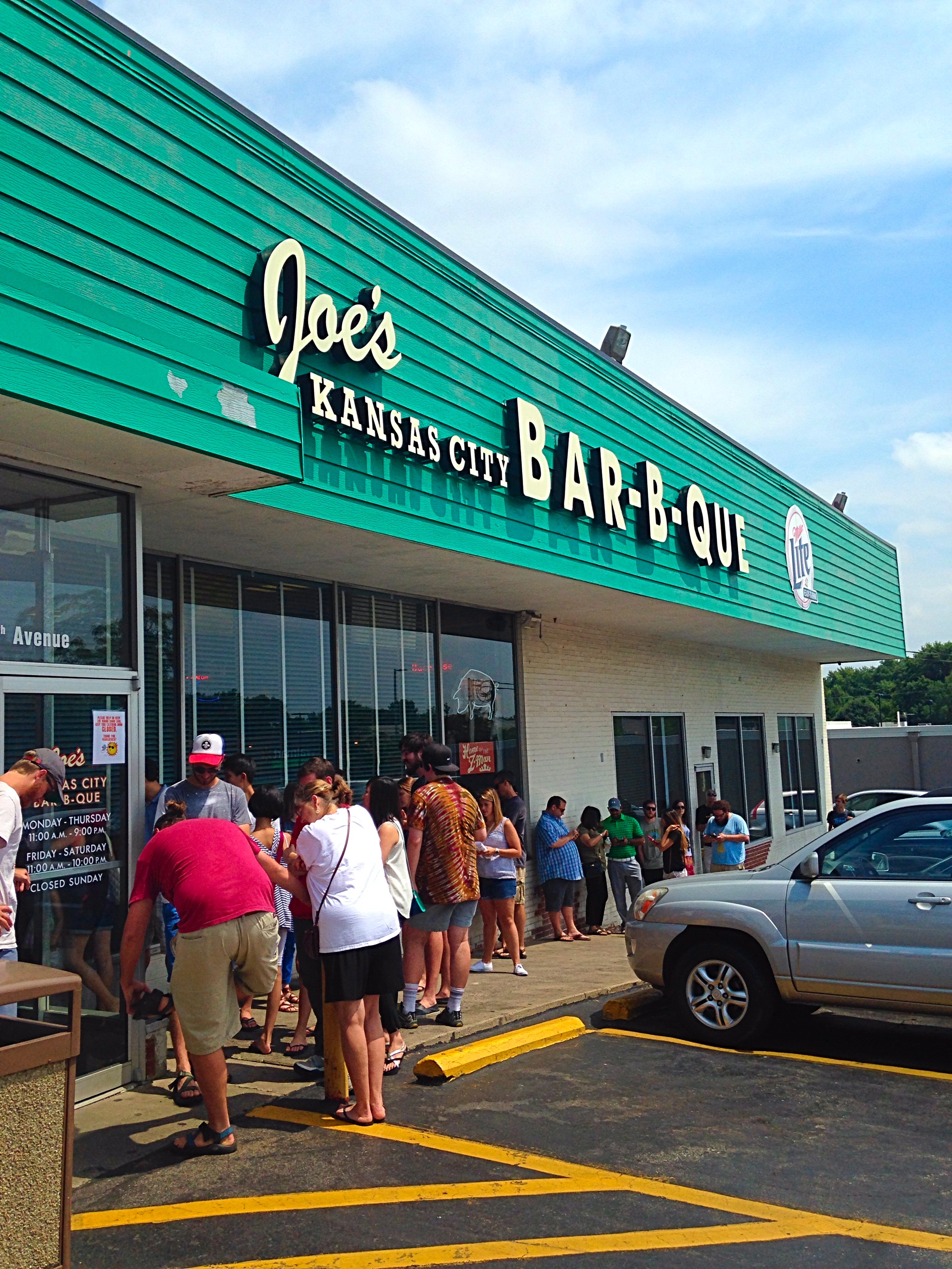 Joe's Kansas City Bar-B-Q: Where Legends Are Made in Gas Stations (image credits: Joe's Kansas City Barbeque, CC BY 2.0, https://commons.wikimedia.org/w/index.php?curid=63821975)