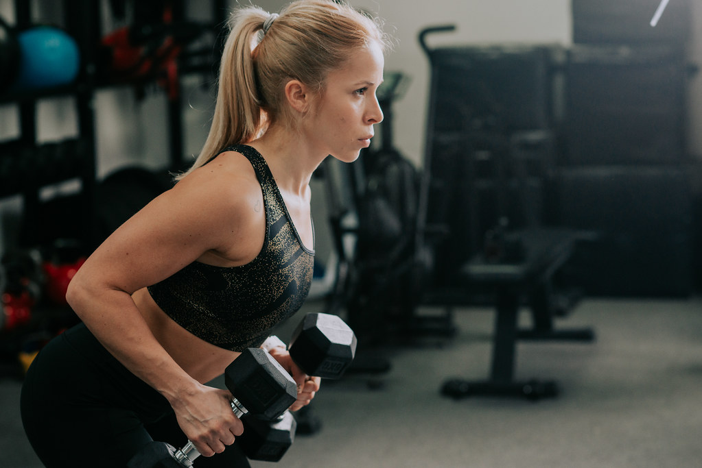 Myth: Lifting Heavy Weights Makes Women Bulky (image credits: flickr)