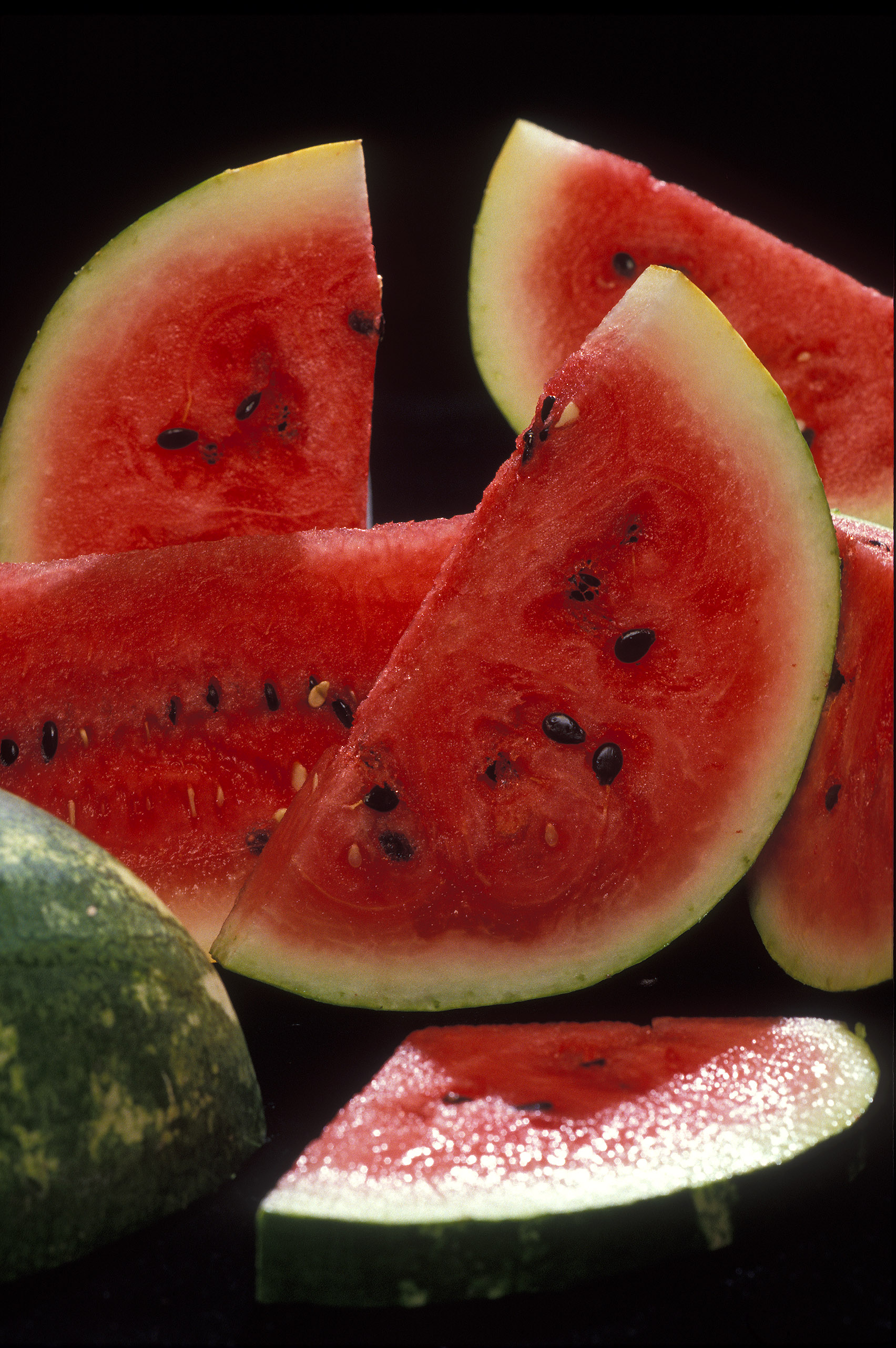 Watermelon: Juicy but Deceptively Sweet (image credits: wikimedia)