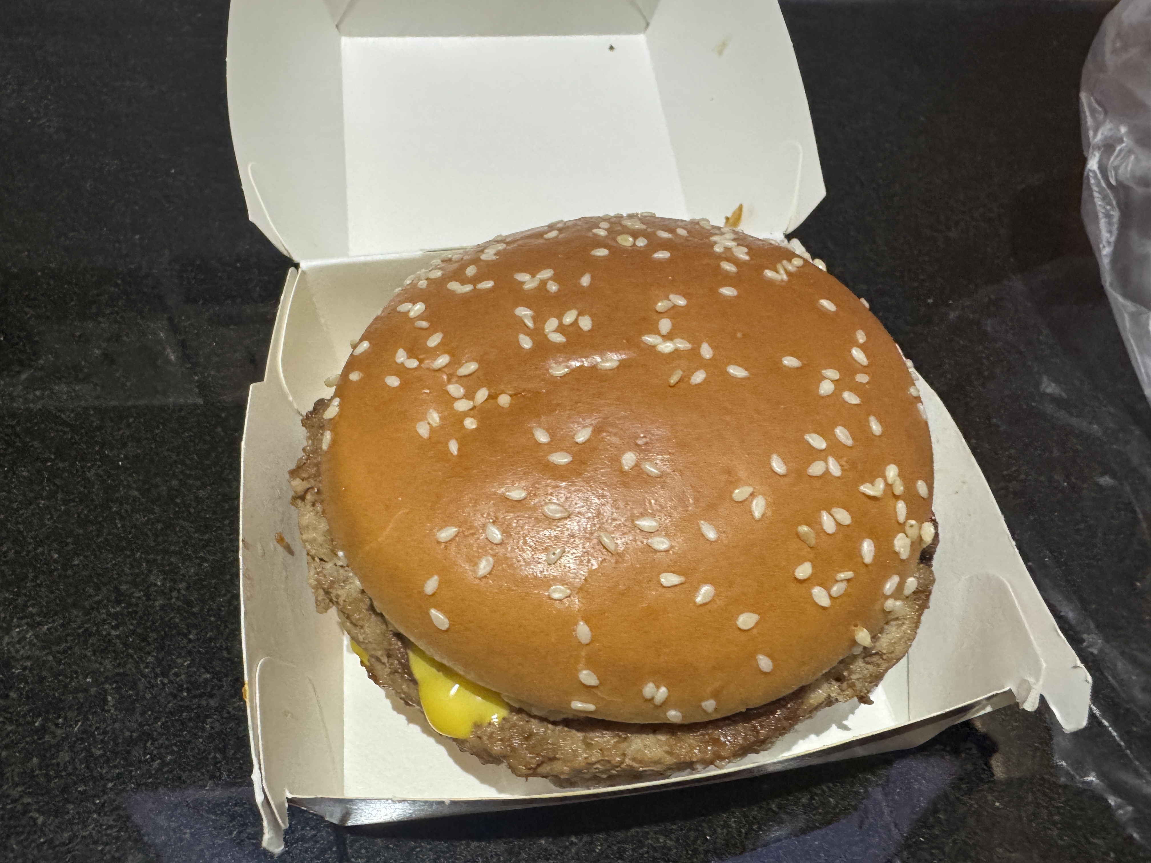 McDonald's Quarter Pounder Becomes More Like an Eighth Pounder (image credits: By LN9267, CC BY-SA 4.0, https://commons.wikimedia.org/w/index.php?curid=171928970)