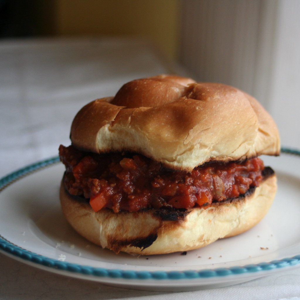 Sloppy Joes That Lived Up to Their Name (Image Credits: Flickr)