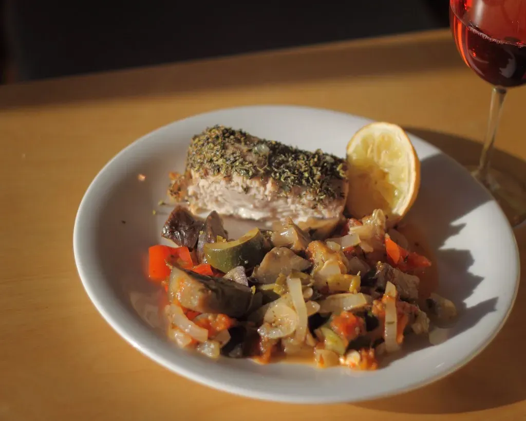 The Energy-Level Approach to Choosing Which 3-Ingredient Meal to Make (mccun934, Flickr, CC BY 2.0)