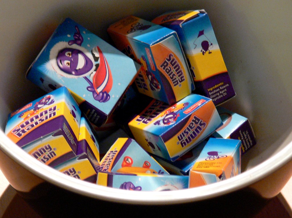 100-Calorie Snack Packs (Backfire Alert) (image credits: flickr)
