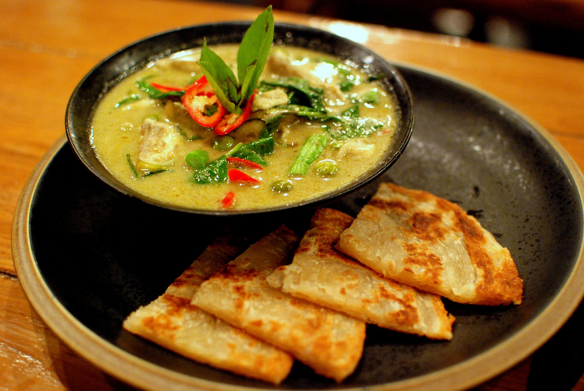 Enhancing the Flavorful Thai Green Curry (image credits: wikimedia)