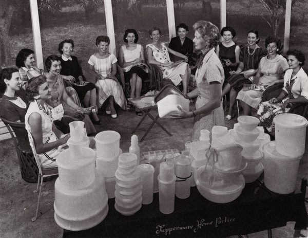 The Tupperware Party Circuit and Kitchen Gadgets We Actually Needed (Image Credits: By State Library and Archives of Florida, Public domain, https://commons.wikimedia.org/w/index.php?curid=53520842)