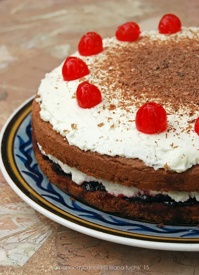 Cherry Angel Food Cake (Image Credits: Flickr)