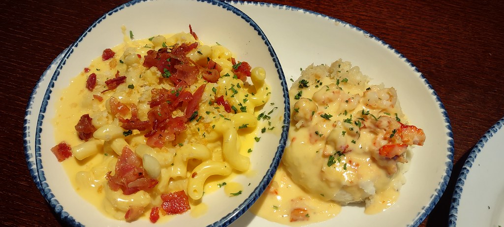 Nutrition Showdown: Calories and Comfort (image credits: flickr)