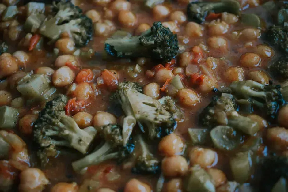 6. Spinach and Chickpea Stew - Iron-Rich and Incredibly Affordable (Image Credits: Pexels)