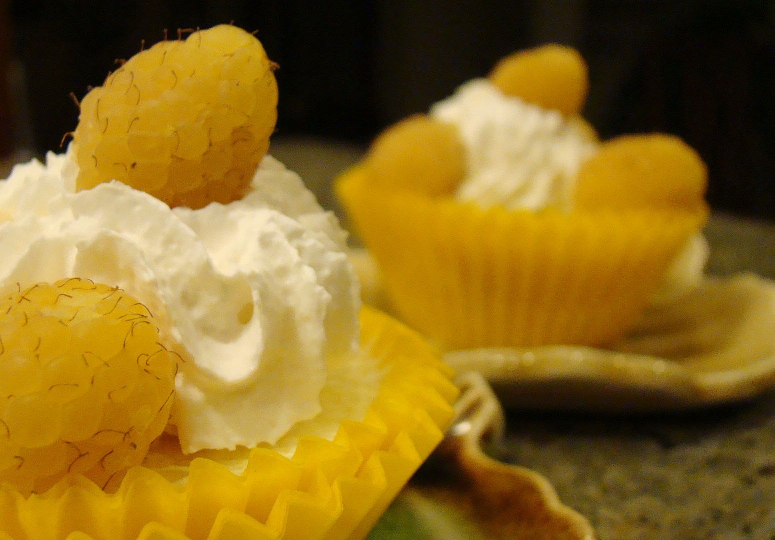 Summer Treats: Zucchini and Peaches (image credits: wikimedia)