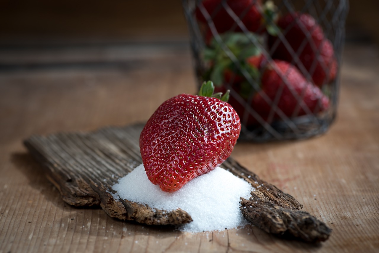 Cherries: Sweetness in Every Bite (image credits: pixabay)