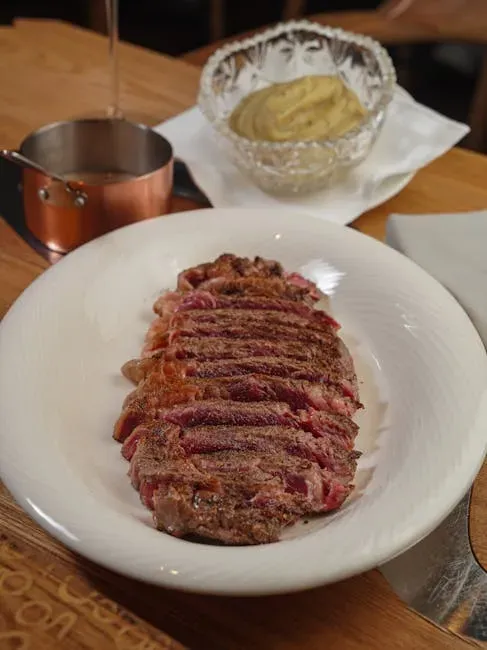 Wagyu Ordered Wrong: The Expensive Mistake Most Diners Make (Image Credits: Pexels)