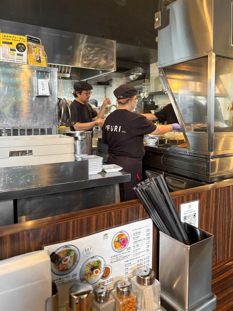 Wyoming's Local Comfort Food Haven (image credits: flickr)