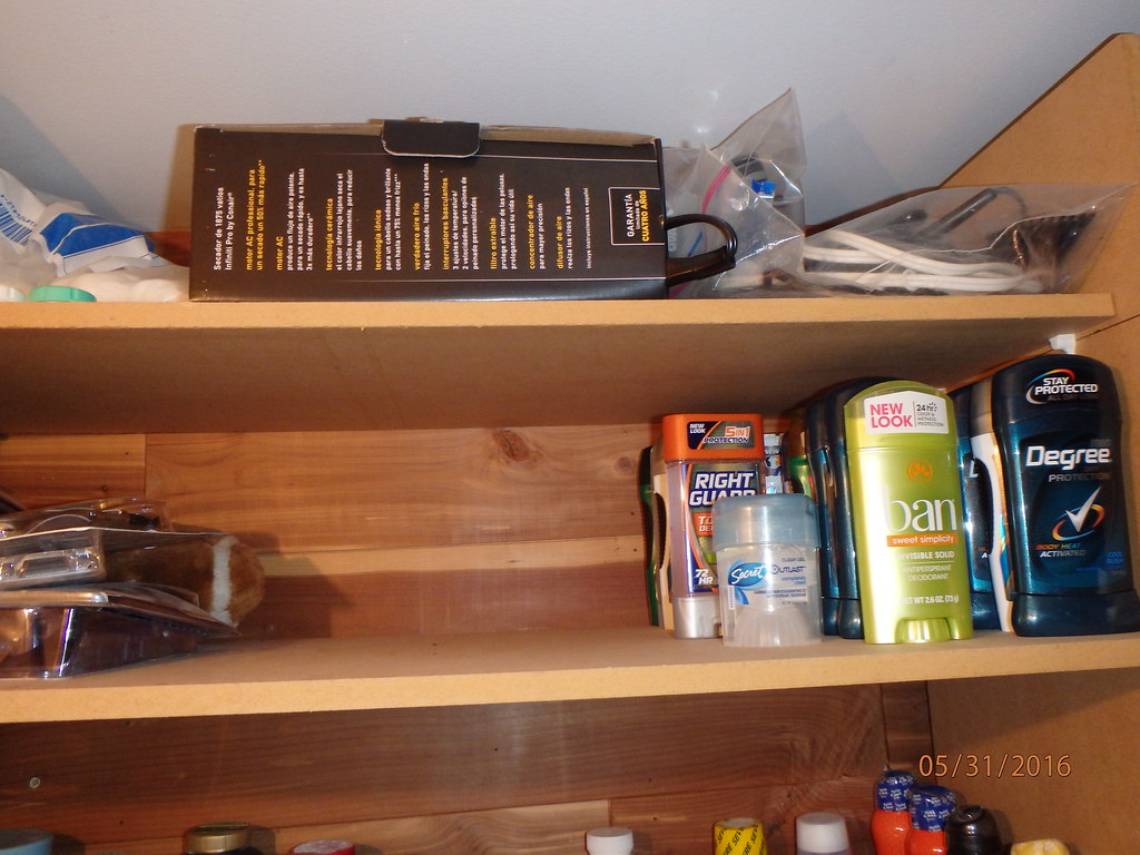 Micro-Cleaning Strategy for Overwhelming Spaces (image credits: flickr)