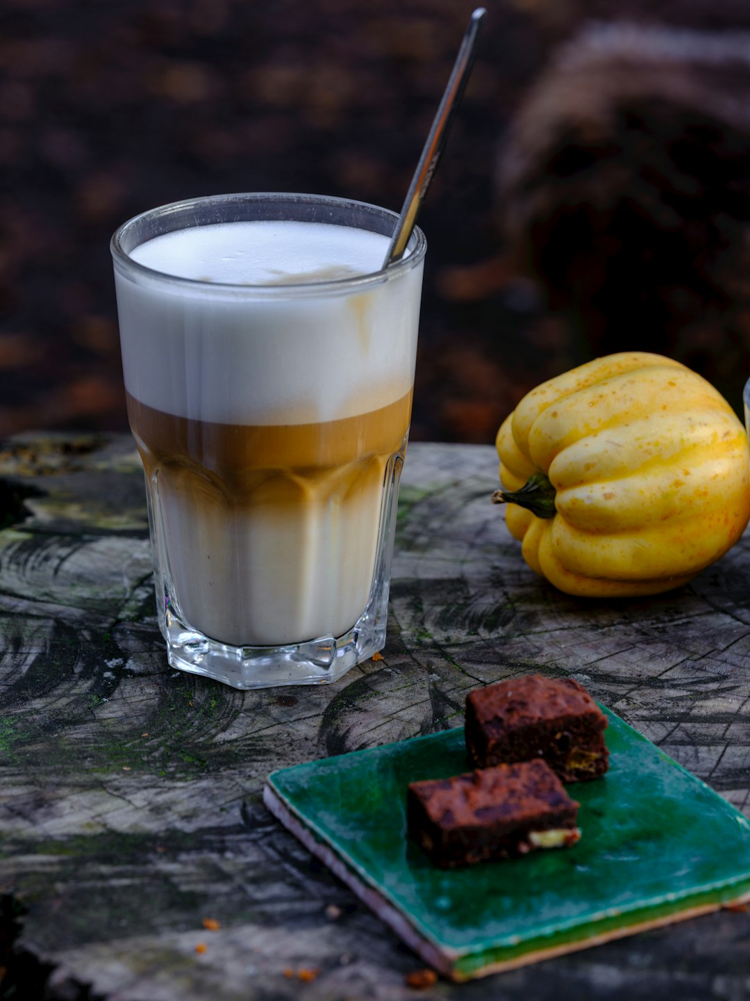 Pairing Miso Caramel Brownies with Beverages (image credits: unsplash)