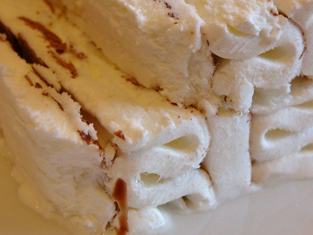 Viennetta: The Elegant Ice Cream Cake (Image Credits: Wikimedia)