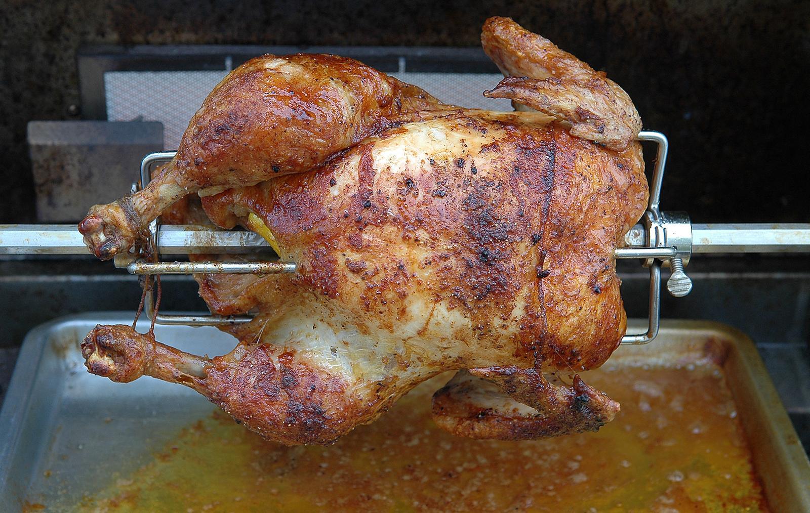 3. Rotisserie Chicken (Image Credits: Wikimedia)