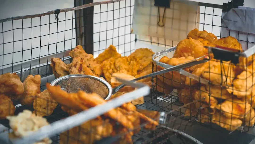 Royal Farms All-Day Breakfast and Fried Chicken: Round-the-Clock Comfort (Image Credits: Unsplash)