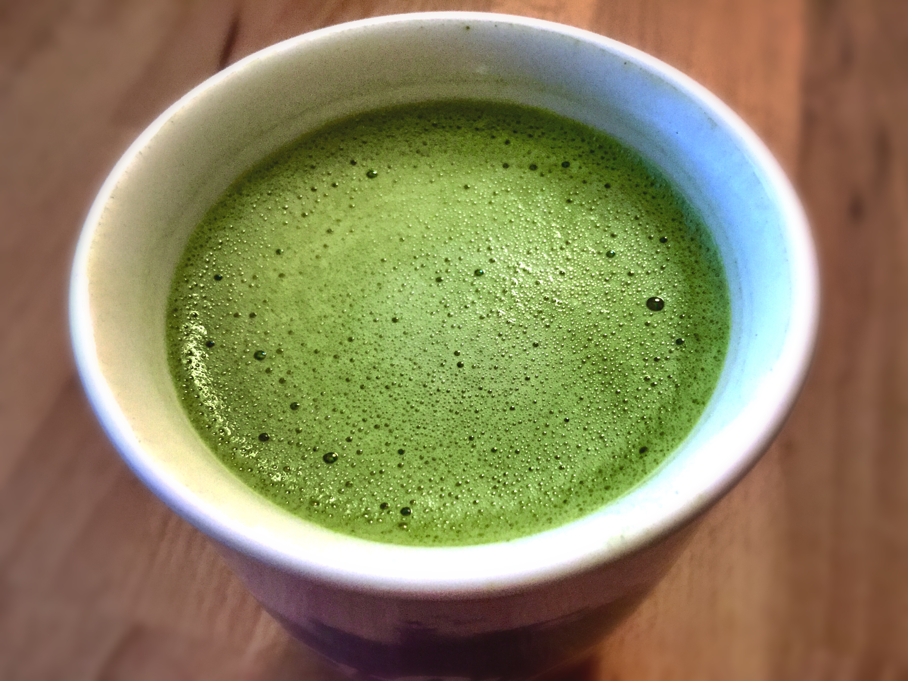 Matcha Lattes with Oat Milk (image credits: wikimedia)