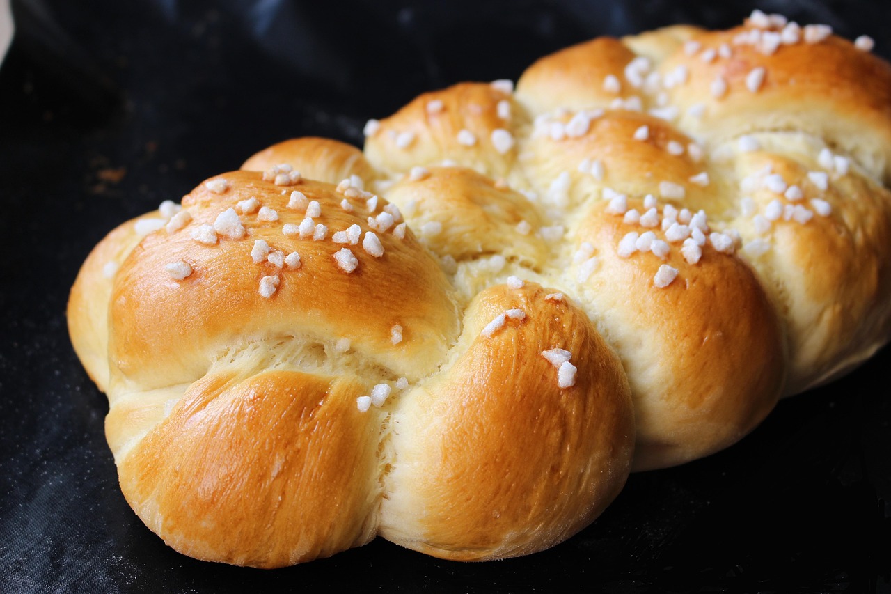 Brioche and Enriched Breads (image credits: pixabay)