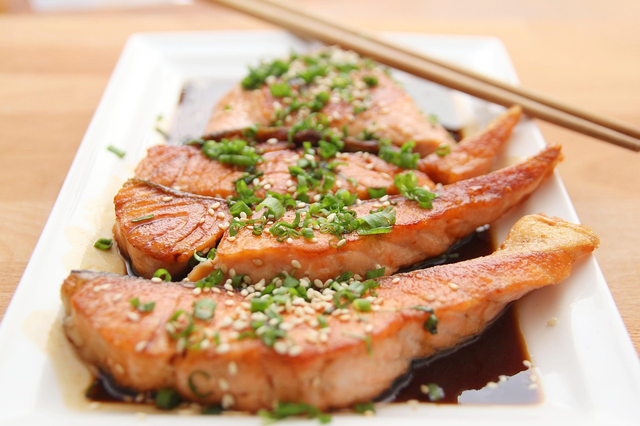 Salmon and Fatty Fish: Omega-3 Benefits Backed by Science (image credits: pixabay)