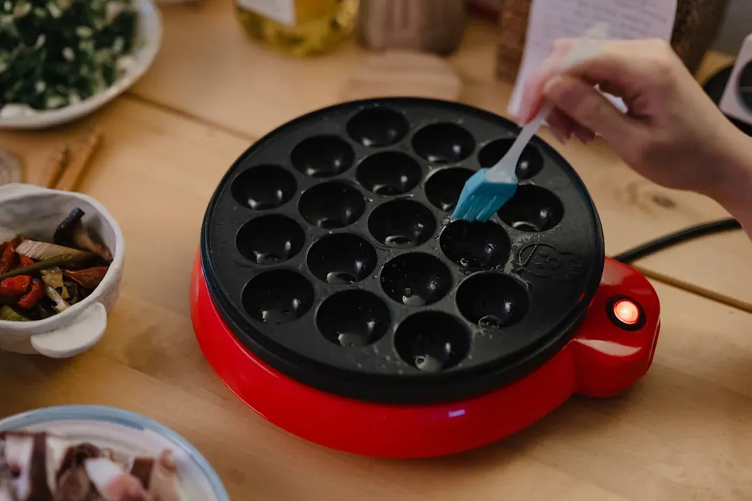 A Device Born Long Before the 1950s Kitchen Boom (Image Credits: Unsplash)